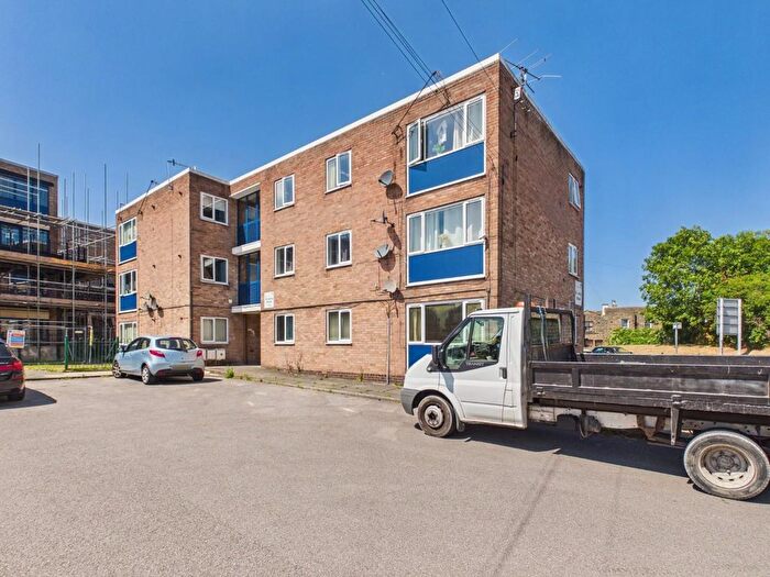 1 Bedroom Flat For Sale In St. Johns House, Ferncliffe Road, Bingley, West Yorkshire, BD16