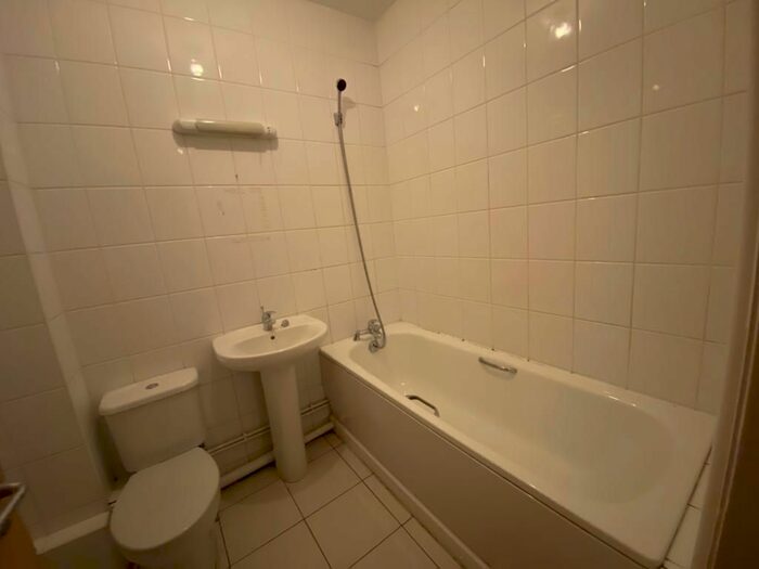 2 Bedroom Flat To Rent In Harrington Chambers, North John Street, Harrington Chambers, L2