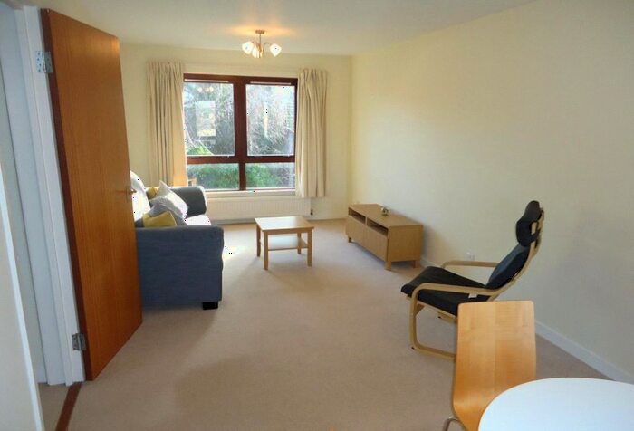 2 Bedroom Detached House To Rent In North Meggetland, Edinburgh, EH14