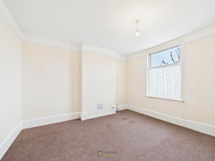 1 Bedroom Flat To Rent In Victoria Road South, Southsea, PO5