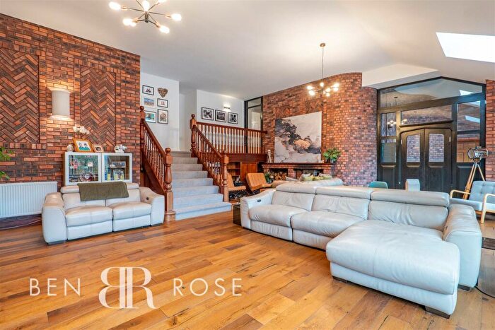 5 Bedroom Detached House For Sale In Hoggs Lane, Chorley, PR7