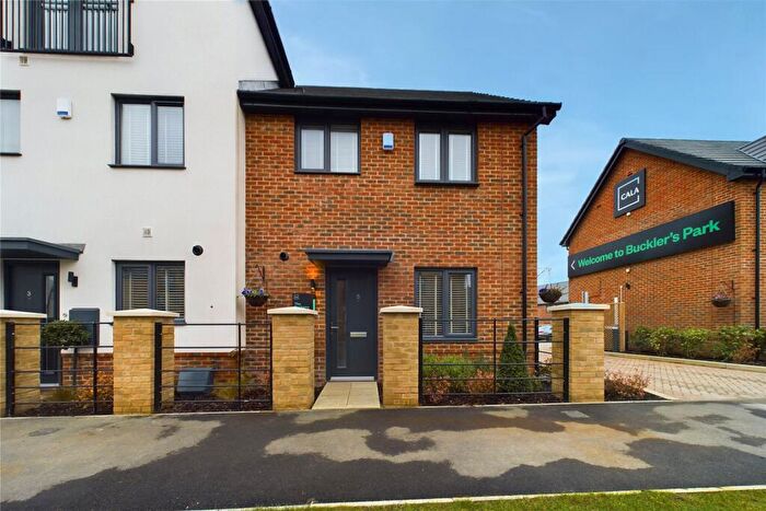 2 Bedroom Semi-Detached House To Rent In Bucklers Park, Crowthorne, Berkshire, RG45