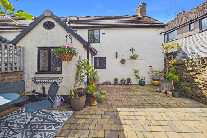 2 Bedroom Cottage For Sale In Greenfield Road, Greenhill, S8