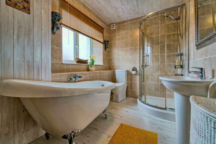 5 Bedroom Property For Sale In Rhewl, Holywell, Flintshire, CH8
