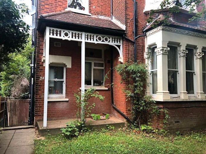 Studio To Rent In Birdhurst Road, South Croydon, CR2