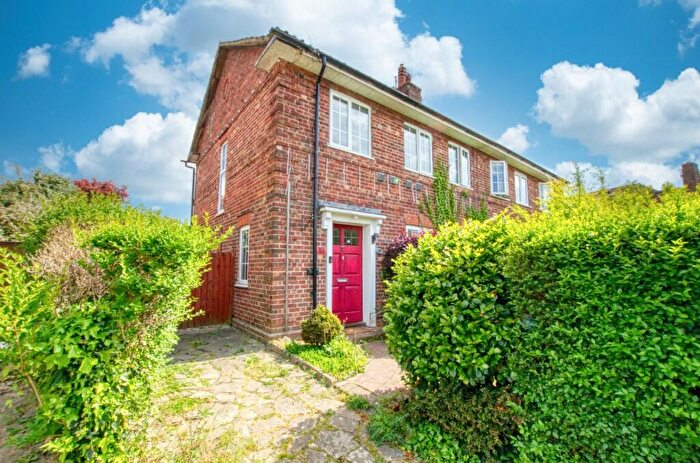 3 Bedroom Semi-Detached House For Sale In Wide Lane, Southampton, Hampshire, SO18