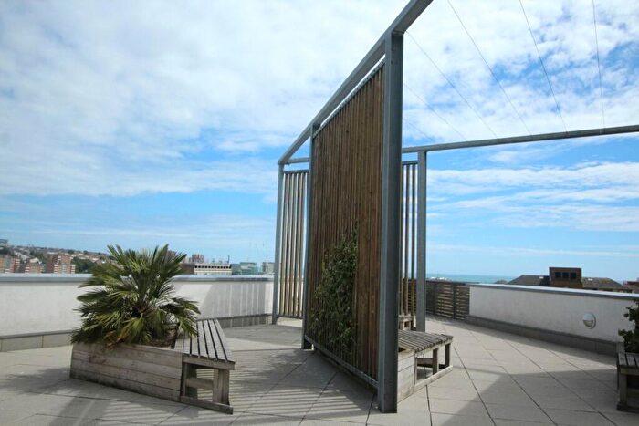 2 Bedroom Flat To Rent In Stroudley Road, Brighton, East Sussex, BN1
