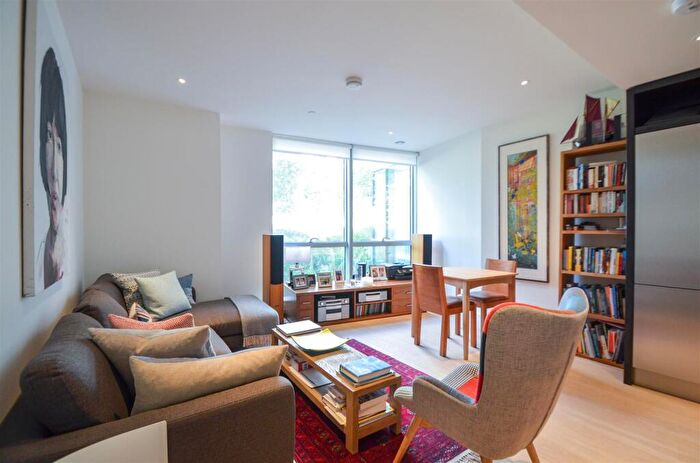 1 Bedroom Flat To Rent In Charrington Tower, Biscayne Avenue, E14
