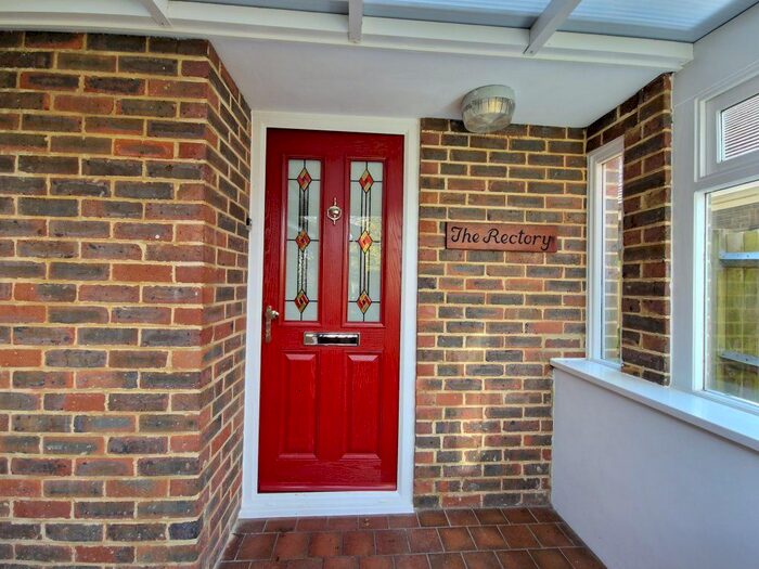 4 Bedroom Property To Rent In The Green, Chartham, Canterbury, CT4