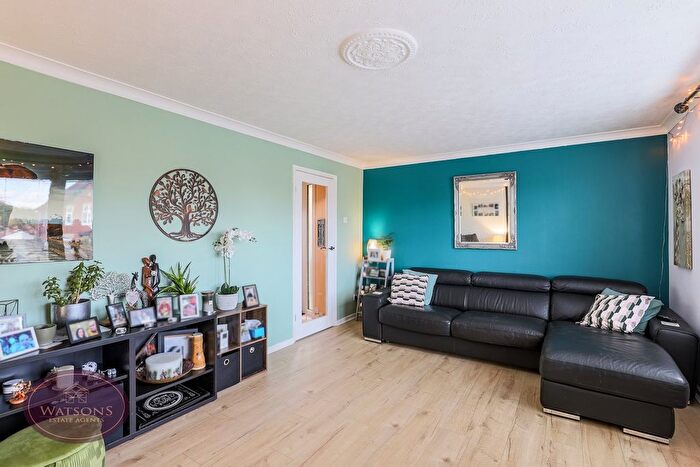 3 Bedroom Detached House For Sale In Bagnall Road, Nottingham, NG6