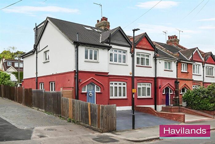 4 Bedroom Property For Sale In Florence Avenue, Enfield, EN2