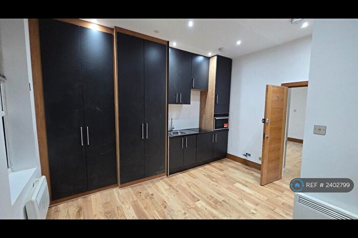 Studio To Rent In Kilburn High Road, London, NW6