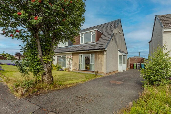 3 Bedroom Semi-Detached House For Sale In Peathill Avenue, Chryston, Glasgow, G69