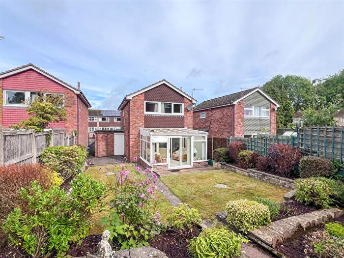 3 Bedroom Detached House For Sale In Rochford Close, Leek, ST13