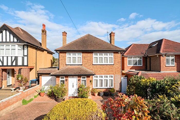 3 Bedroom Semi Detached House For Sale In Woodcock Hill, Kenton, HA3