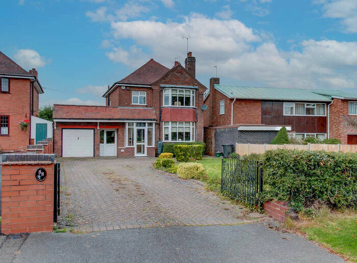 3 Bedroom Detached House For Sale In Feckenham Road, Headless Cross