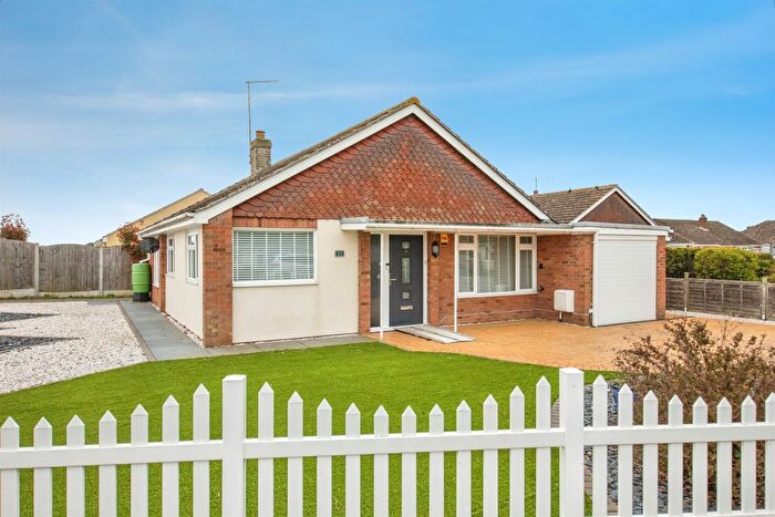 3 Bedroom Detached Bungalow For Sale In Bertram Avenue, Little Clacton, Clacton-On-Sea, CO16