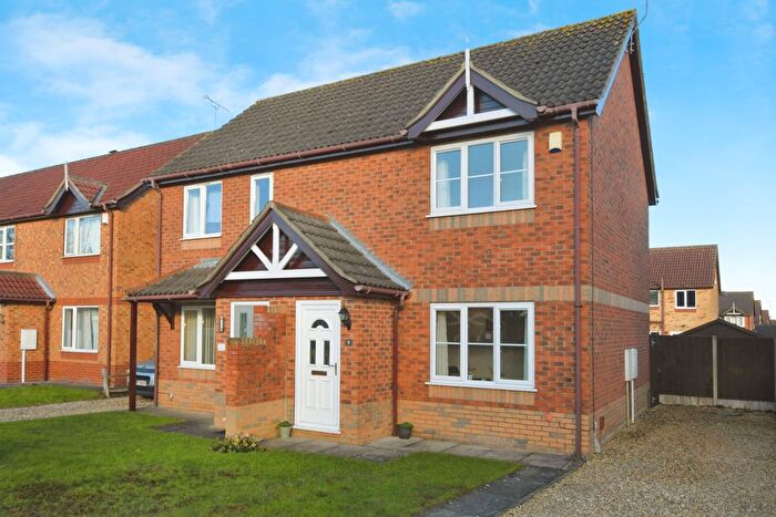 2 Bedroom Semi-detached House For Sale In Oxen Park Close, Lincoln, Lincolnshire, LN2