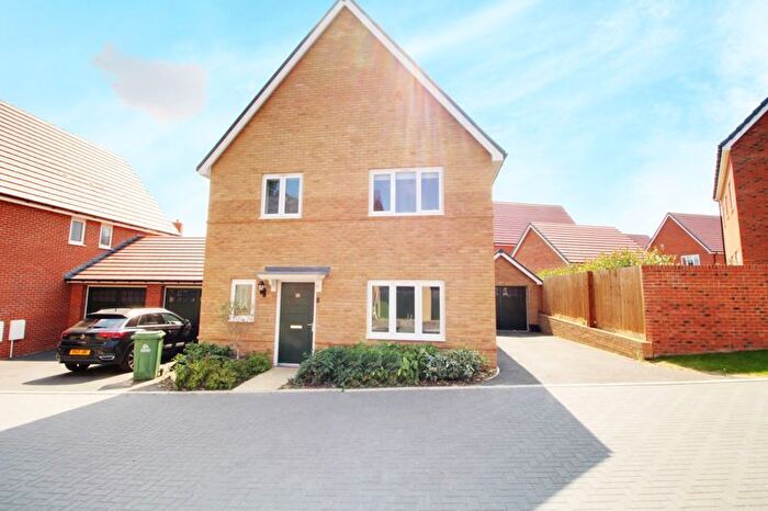 4 Bedroom Detached House For Sale In St. Johns Road, Goffs Oak, Waltham Cross, EN7