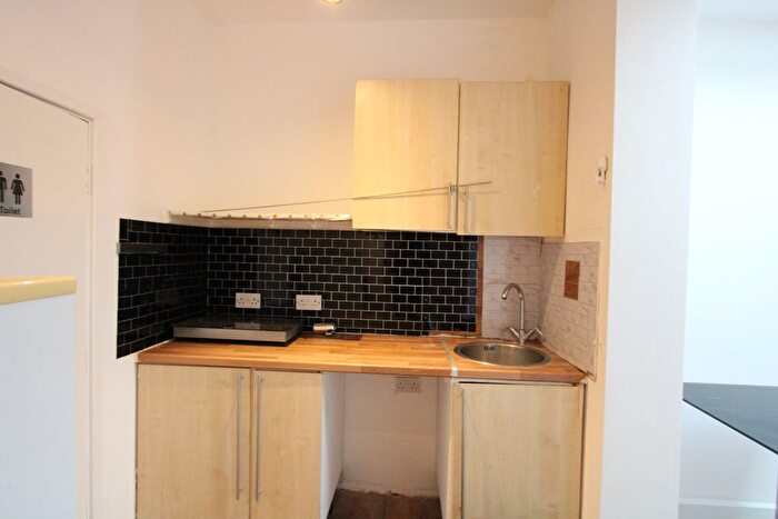 Studio To Rent In Beckford Road, Croydon, CR0