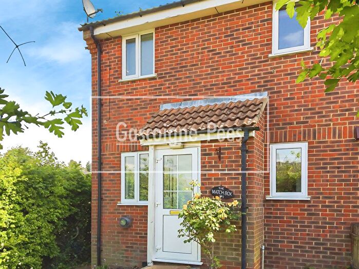 1 Bedroom Terraced House To Rent In Wincanton Close, Alton, GU34