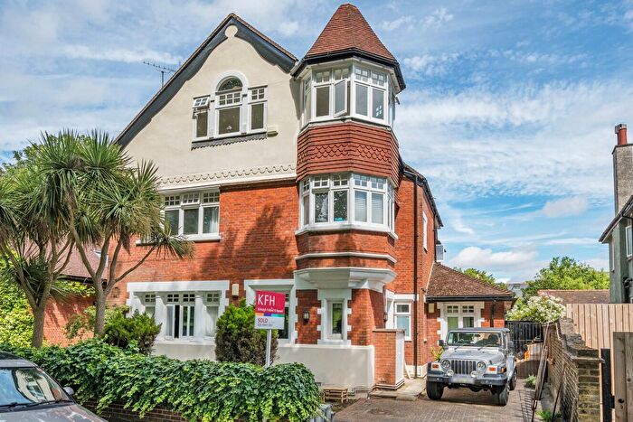 2 Bedroom Flat To Rent In Hilly Fields Crescent, Brockley, London, SE4