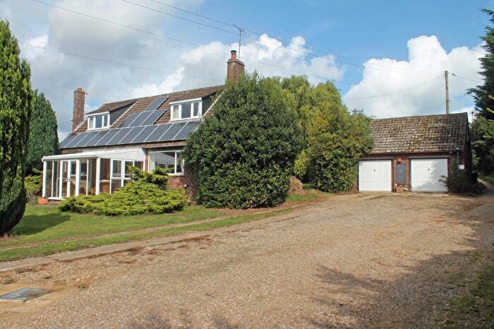 3 Bedroom Chalet For Sale In Southerley, Chapel Road, Roughton, NR11