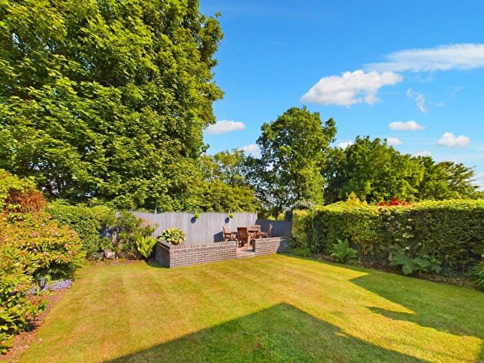 3 Bedroom Link Detached House For Sale In Brookside Avenue, Offerton, Stockport, Cheshire, SK2