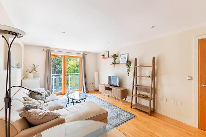 2 Bedroom Flat For Sale In Manor Chare, Quayside, Newcastle Upon Tyne, NE1