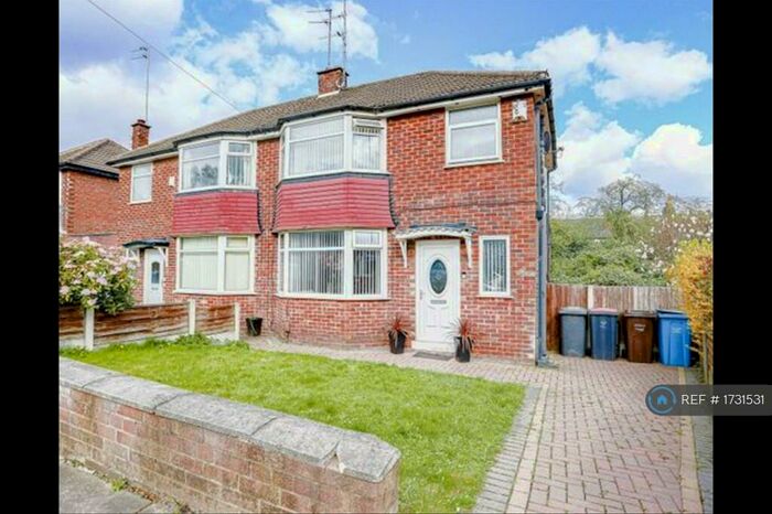 3 Bedroom Semi-Detached House To Rent In Malvern Drive, Swinton, Manchester, M27
