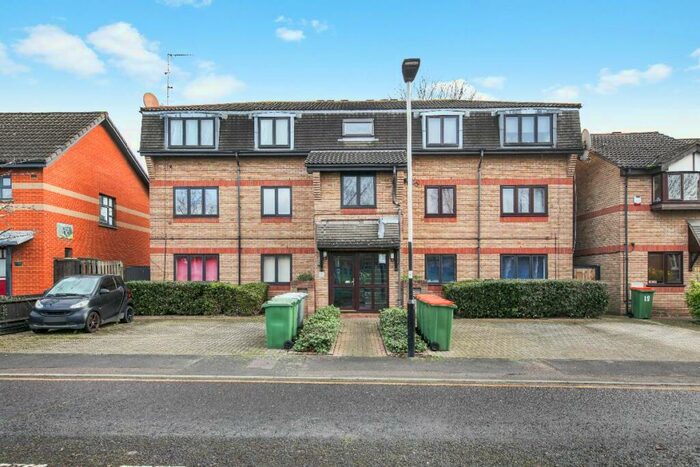 1 Bedroom Flat To Rent In Magpie Close, Forest Gate, E7