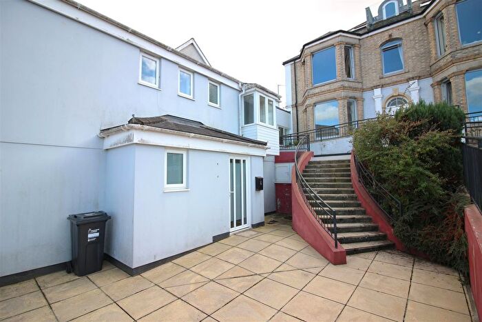 2 Bedroom Flat For Sale In North Road, Saltash, PL12