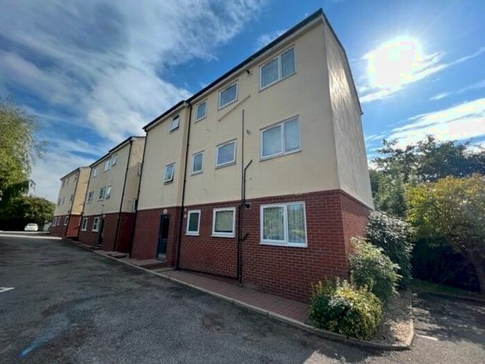 1 Bedroom Flat To Rent In Shelley Court, Waltham Abbey, EN9