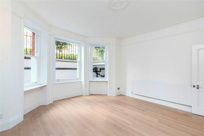 2 Bedroom Flat To Rent In Drive Mansions, Fulham Road, SW6