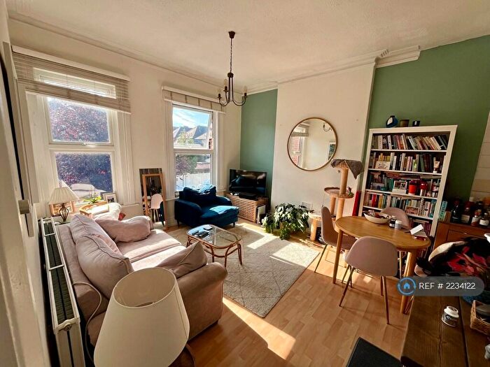 1 Bedroom Flat To Rent In Manstone Road, London, NW2