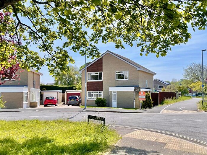 4 Bedroom Detached House For Sale In Creech Way, Weymouth, DT3