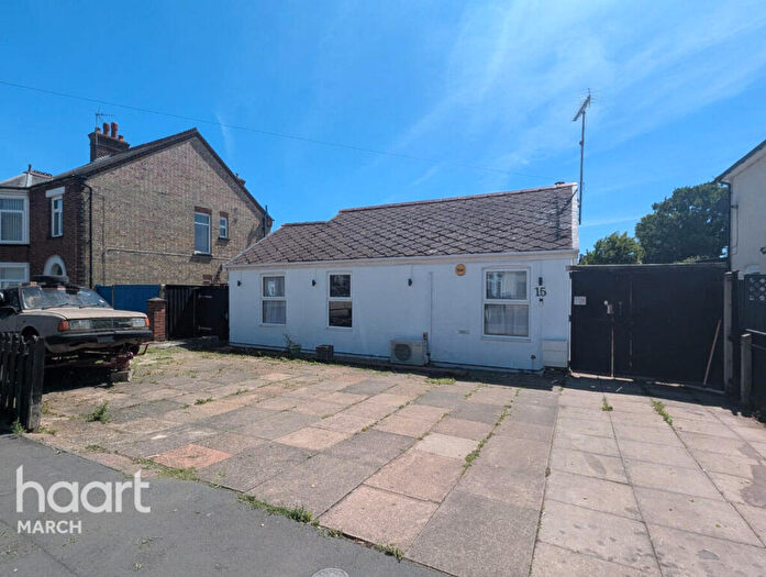 3 Bedroom Detached Bungalow For Sale In St Johns Road, March, PE15