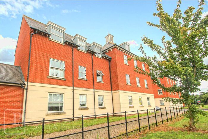 2 Bedroom Apartment To Rent In Chariot Drive, Colchester, Essex, CO2