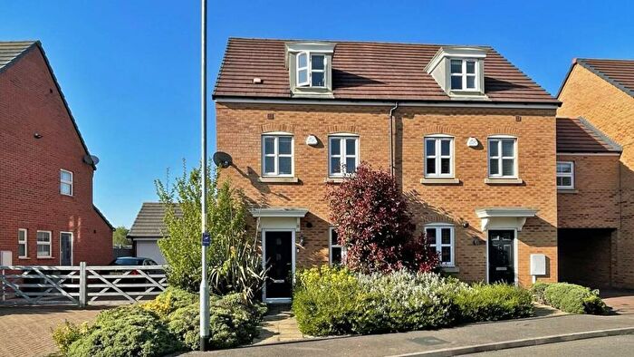 3 Bedroom Semi-Detached House To Rent In Jackson Way, Stamford, Lincolnshire, PE9