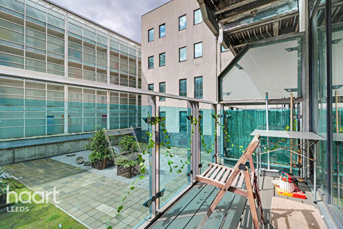 1 Bedroom Apartment For Sale In Skinner Lane, Leeds, LS7