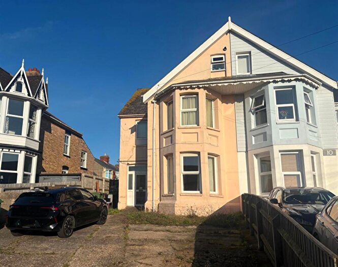 1 Bedroom Flat For Sale In Franklin Road, Weymouth, DT4