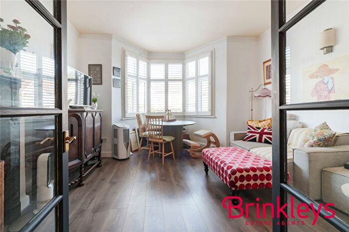 1 Bedroom Flat To Rent In Vineyard Hill Road, London, SW19