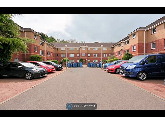 2 Bedroom Flat To Rent In Quarryknowe Street, Glasgow, G31