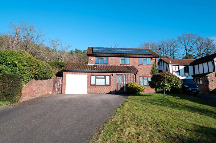 4 Bedroom Detached House For Sale In Berkeley Crescent, Frimley, Camberley, GU16