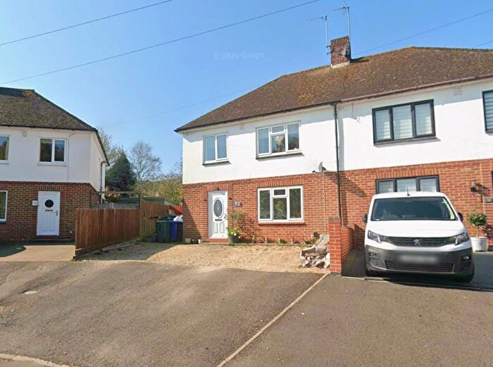 3 Bedroom Semi Detached House For Sale In Banbury, Oxfordshire, OX16