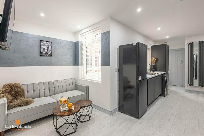 1 Bedroom House Of Multiple Occupation To Rent In Benn Street, Rugby, Warwickshire, CV22