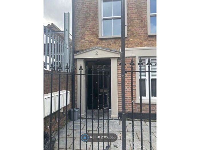 1 Bedroom Flat To Rent In Malham Road, London, SE23