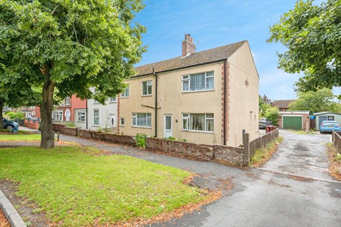 4 Bedroom Semi-Detached House For Sale In Earlsgate, Winterton, Scunthorpe, DN15