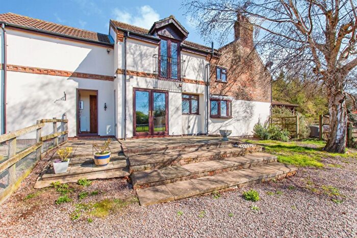 3 Bedroom Detached House For Sale In Lutton Bank, Lutton, Spalding, PE12