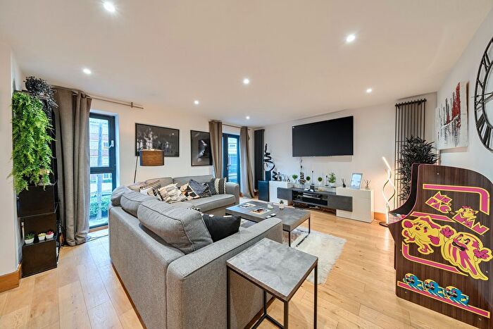 2 Bedroom Flat For Sale In Decima Street, London, SE1